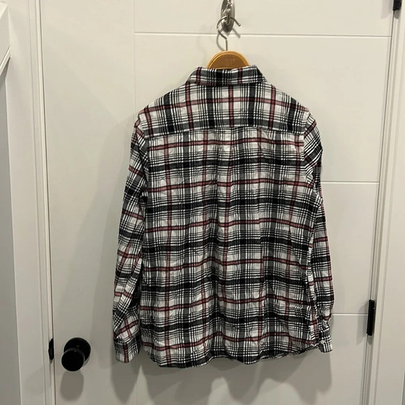 Banana Republic  classic fit flannel button up shirt size large - Picture 10 of 12
